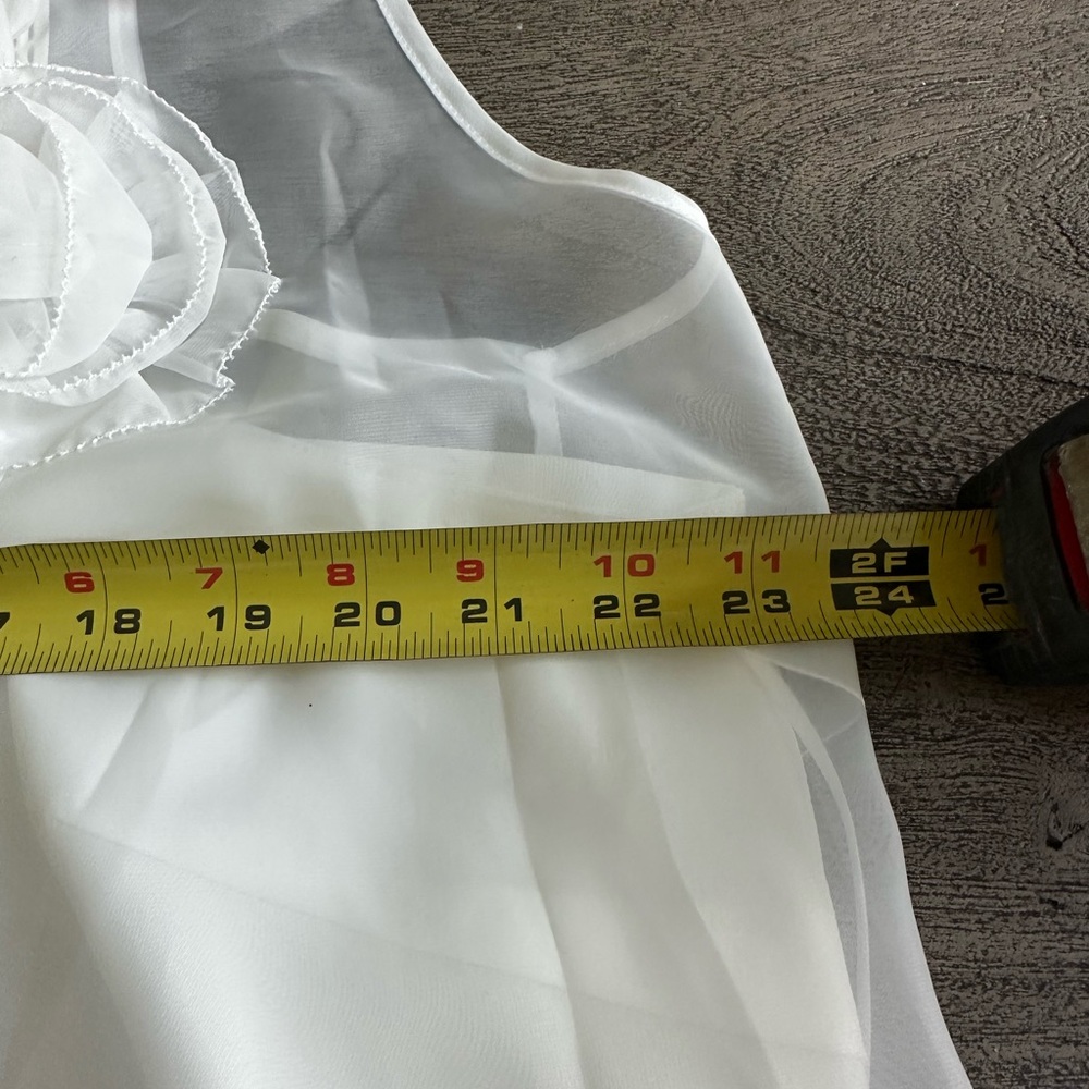 NWT Lucy Paris White Dress with Floral Accents - Picture 7 of 8